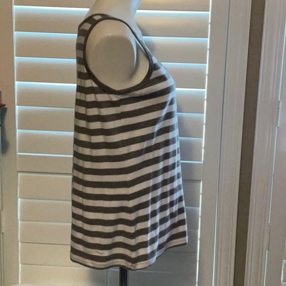 Austin Clothing Co. Gray and White Striped Tank Top - Picture 2 of 6